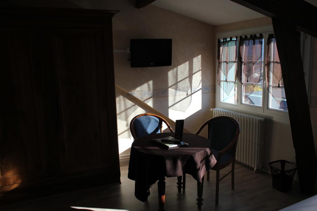 Logis Hotel Les Cimes Argelès-Gazost Kültér fotó